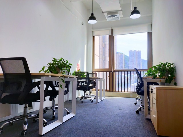 深圳微型瑞驰充电面包车经销商